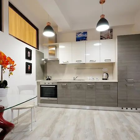 Dominus アパートホテル